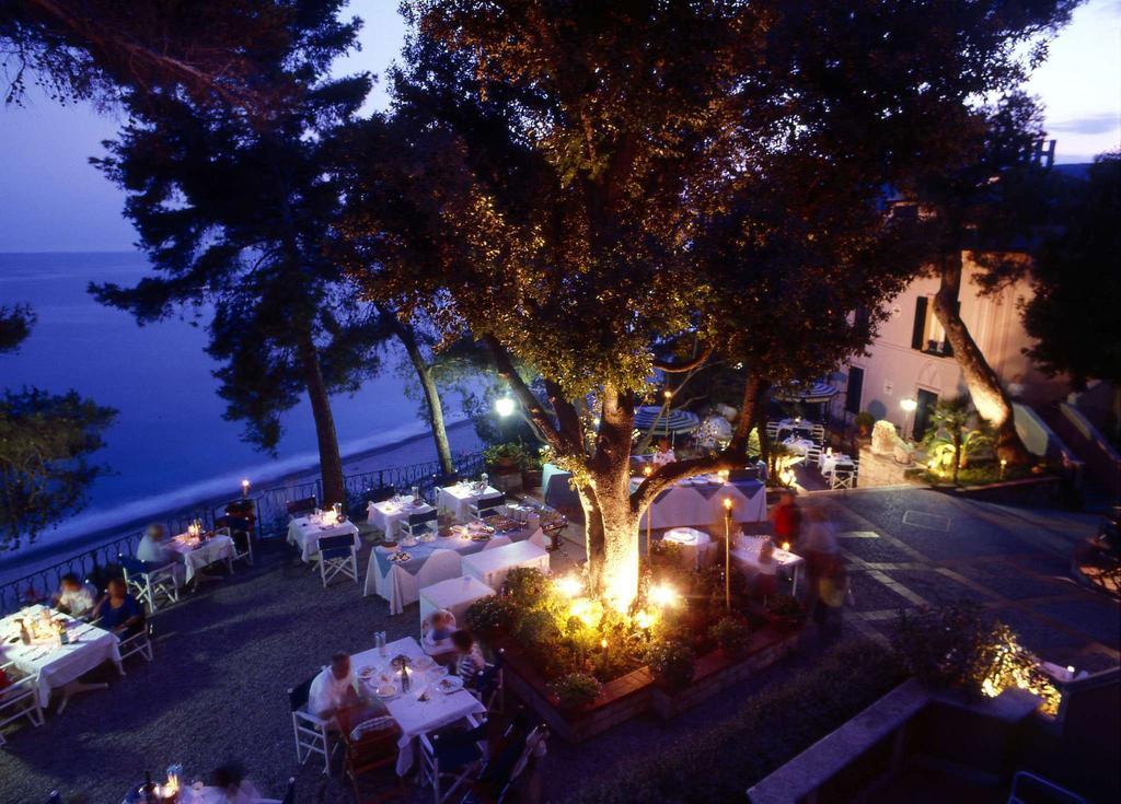Hotel Punta Est Finale Ligure Exterior foto